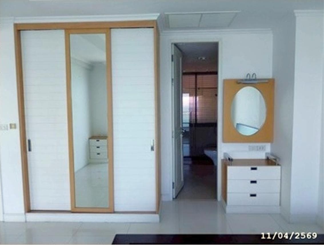 ขายคอนโดติดทะเล ชะอำ ลองบีช คอนโดมิเนียม 3 ห้องนอน วิวสวย พื้นที่กว้าง 174.6 ตร.ม.