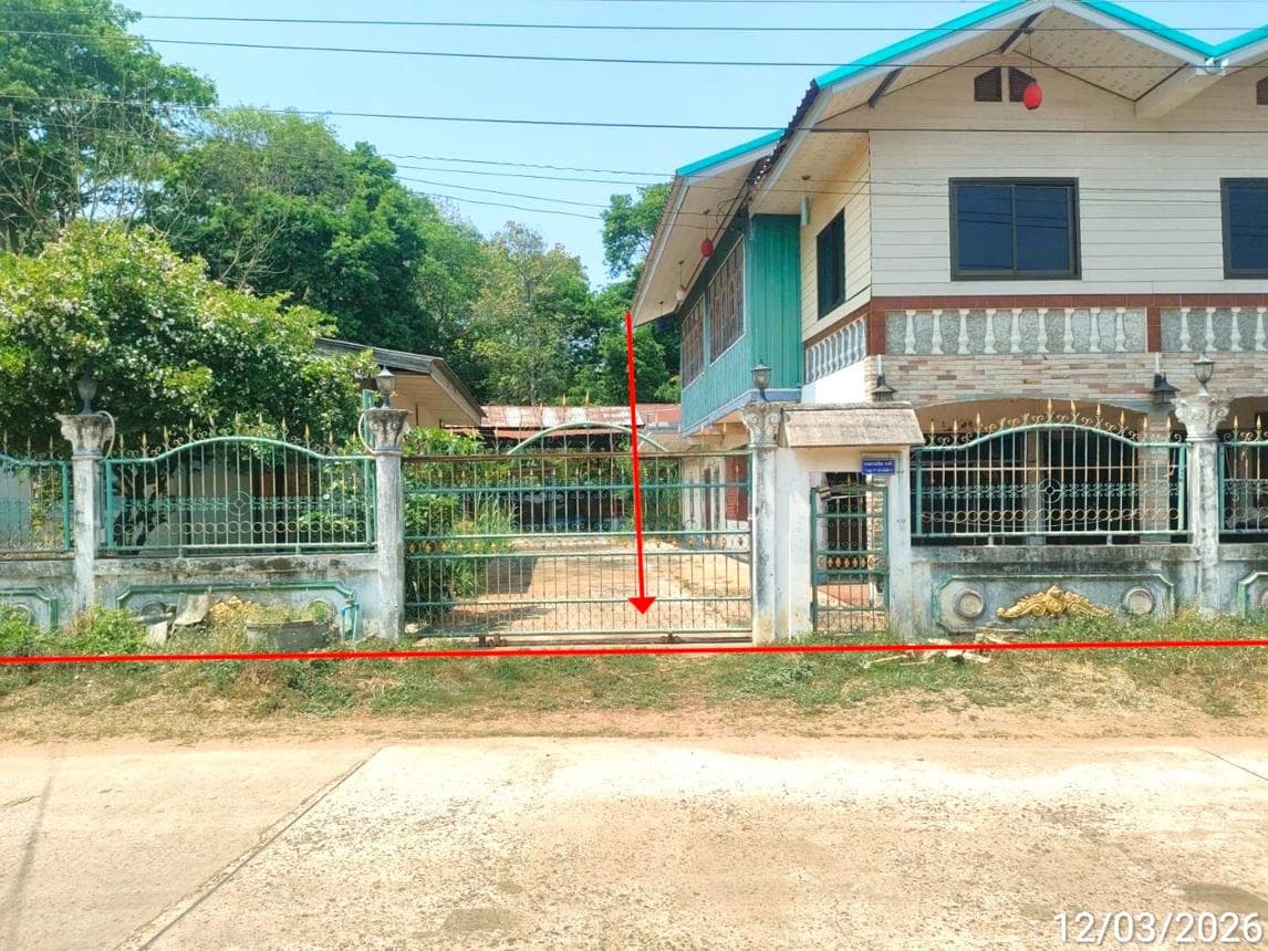 ขายบ้านเดี่ยวชั้นเดียว 2 ห้องนอน 1 ห้องน้ำ พื้นที่ 61 ตร.ว. อ.จตุรพักตรพิมาน จ.ร้อยเอ็ด พื้นที่ใช้สอย 159 ตร.ม. ทำเลสงบ เดินทางสะดวก ราคาคุ้มค่า