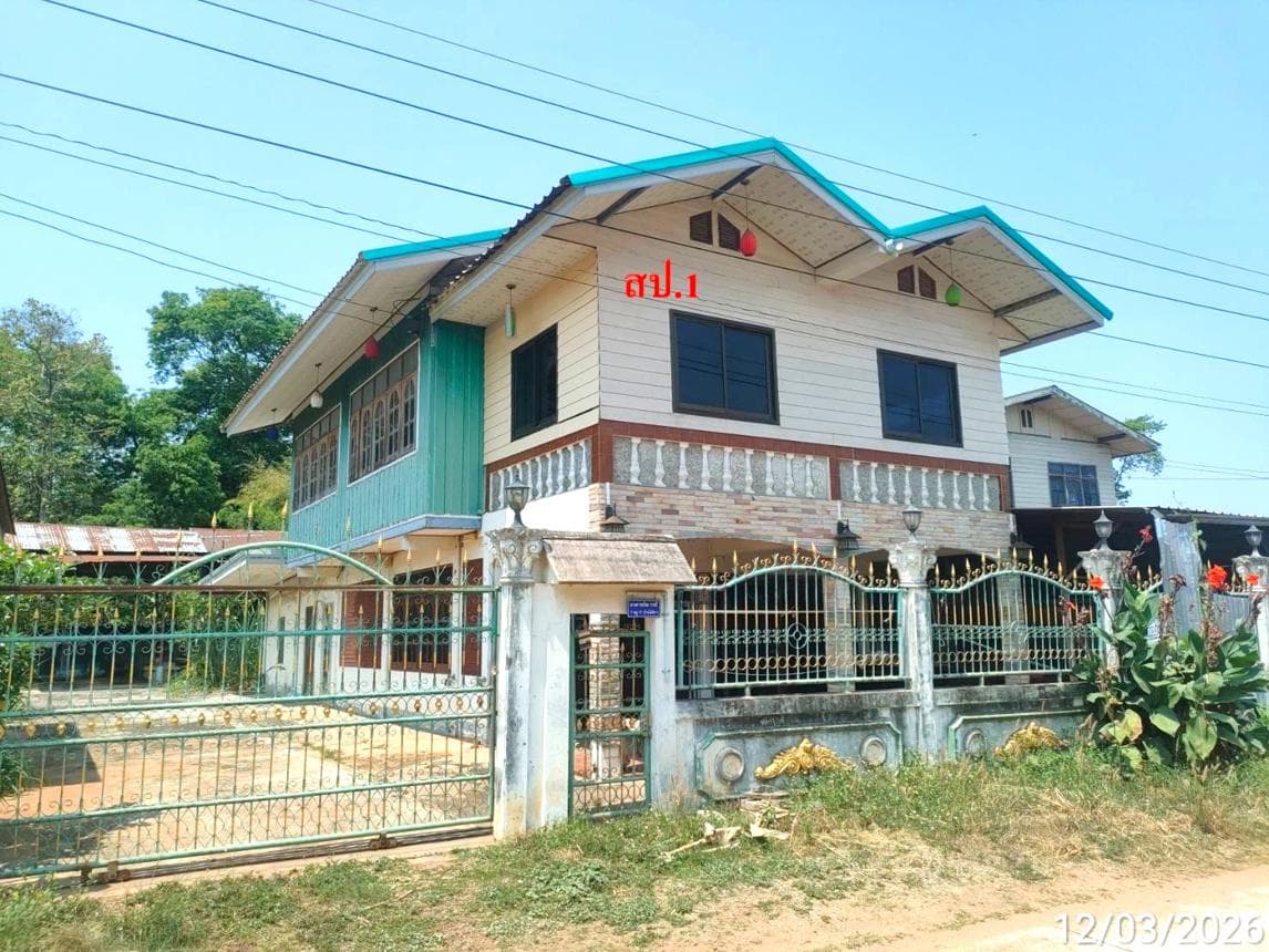 ขายบ้านเดี่ยวชั้นเดียว 2 ห้องนอน 1 ห้องน้ำ พื้นที่ 61 ตร.ว. อ.จตุรพักตรพิมาน จ.ร้อยเอ็ด พื้นที่ใช้สอย 159 ตร.ม. ทำเลสงบ เดินทางสะดวก ราคาคุ้มค่า
