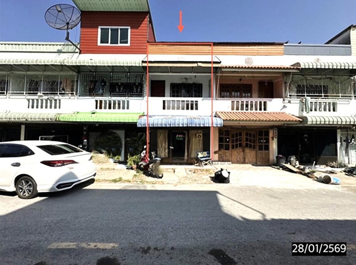 ขายอาคารพาณิชย์ ราคาประหยัด พื้นที่ 9.4 ตร.ว. ทำเลเมืองร้อยเอ็ด 2 ห้องนอน 1 ห้องน้ำ เหมาะสำหรับเริ่มต้นธุรกิจหรือทำเป็นที่พักอาศัย