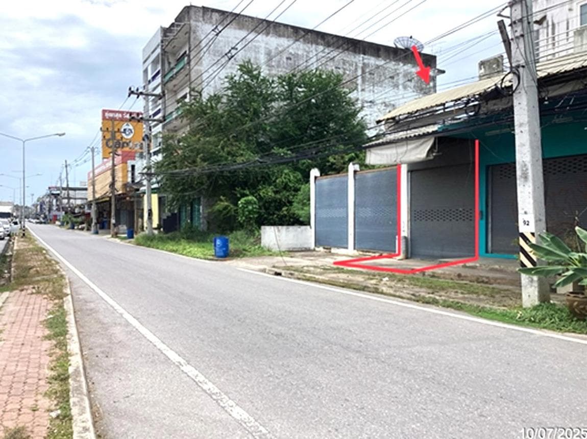 ที่ดินพร้อมสิ่งปลูกสร้างอเนกประสงค์ เขาน้อย-ปราณบุรี ทำเลดีใกล้แหล่งชุมชน พื้นที่ 30 ตร.ว.