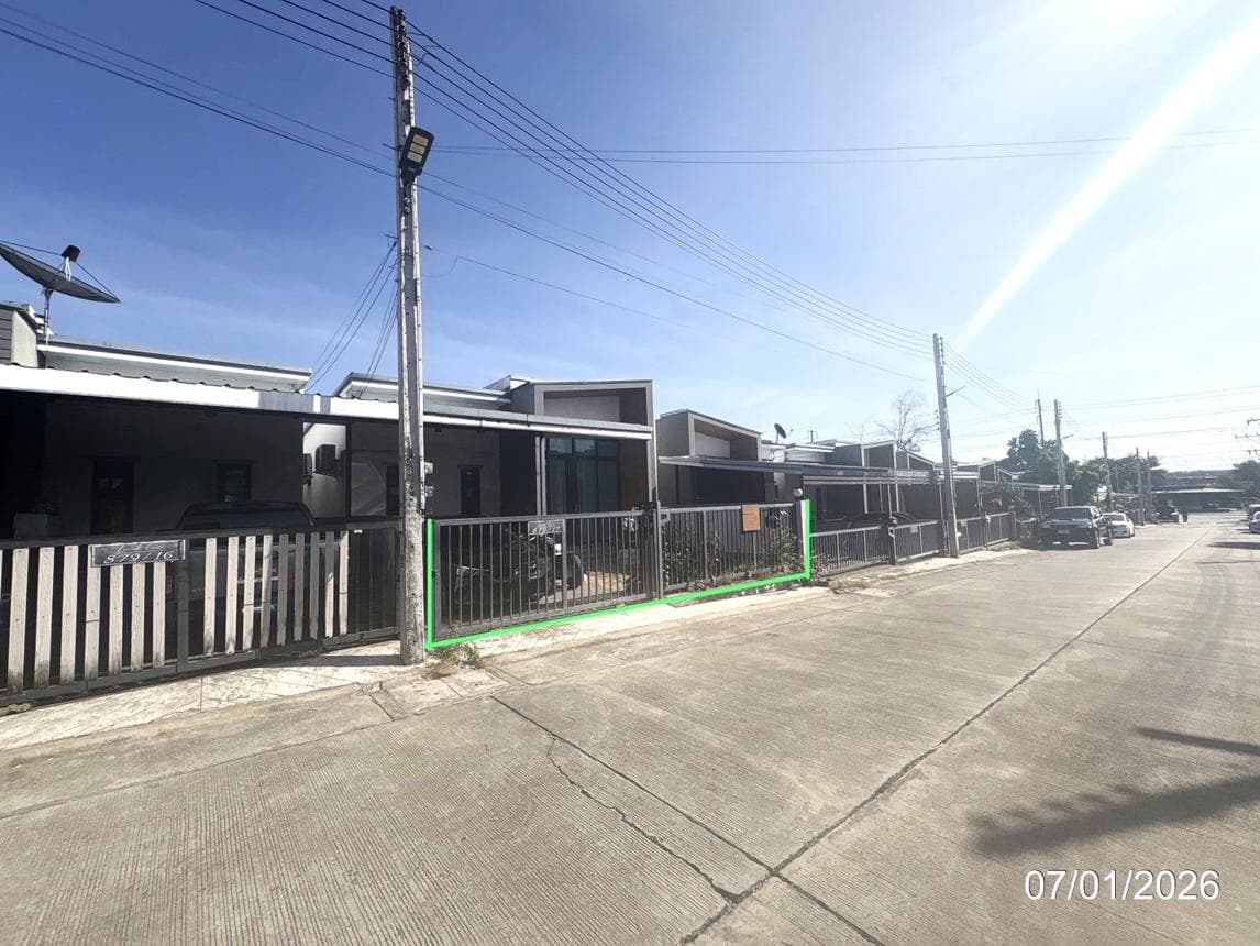 บ้านเดี่ยว ลาวีด้า 3 ปลวกแดง ระยอง 2 ห้องนอน พื้นที่กว้าง 35.4 ตร.ว. ทำเลศักยภาพใกล้นิคมฯ ราคาคุ้มค่า