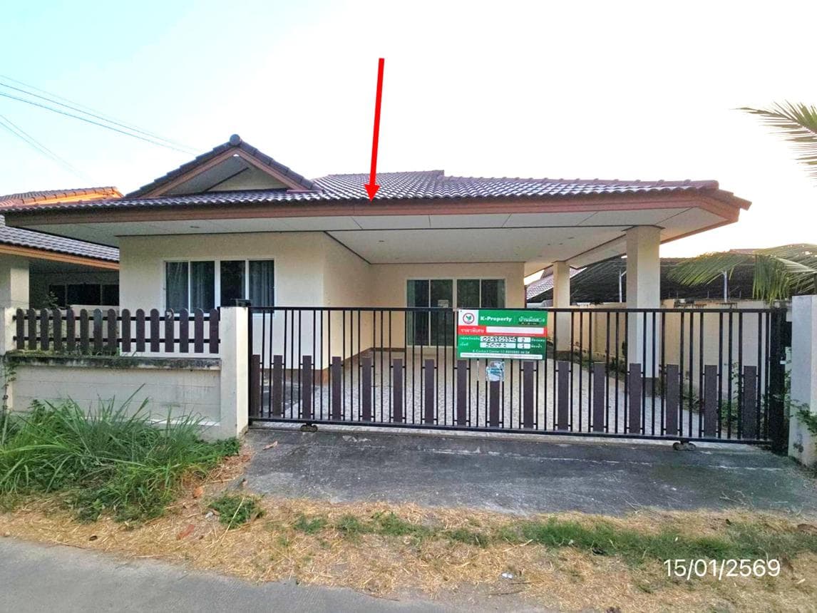 ขายบ้านเดี่ยว กุลวลี เมืองระยอง ทำเลมาบตาพุด เนื้อที่ 50 ตร.ว. พื้นที่ใช้สอย 132.25 ตร.ม. 2 ห้องนอน 1 ห้องน้ำ สภาพดี พร้อมอยู่