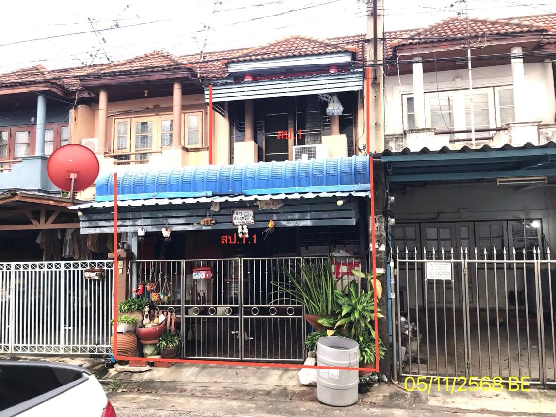 ทาวน์เฮ้าส์ บ้านดุลิยานนท์ ท่าทราย เมืองนนทบุรี 2 ห้องนอน 104 ตร.ม. ทำเลดีใกล้ถนนรัตนาธิเบศร์และแหล่งชุมชน