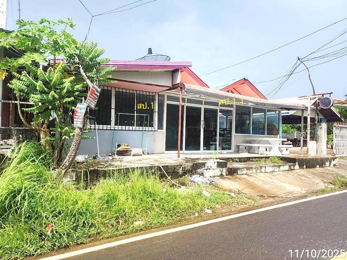 บ้านเดี่ยว สระนกแก้ว โพนทอง ร้อยเอ็ด 2 ห้องนอน 1 ห้องน้ำ บนเนื้อที่กว้าง 96.3 ตร.ว. พื้นที่ใช้สอย 162 ตร.ม.