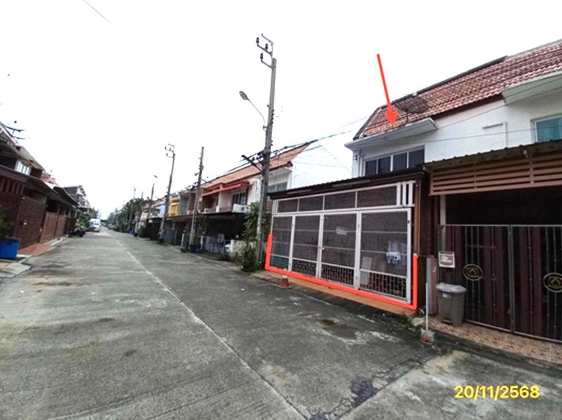 ขายทาวน์เฮ้าส์ บ้านบุษรา (Baan Busara) หนองแขม 2 ห้องนอน 2 ห้องน้ำ พื้นที่ใช้สอยกว้างขวาง 172.2 ตร.ม. ทำเลดีเข้าออกได้หลายเส้นทาง