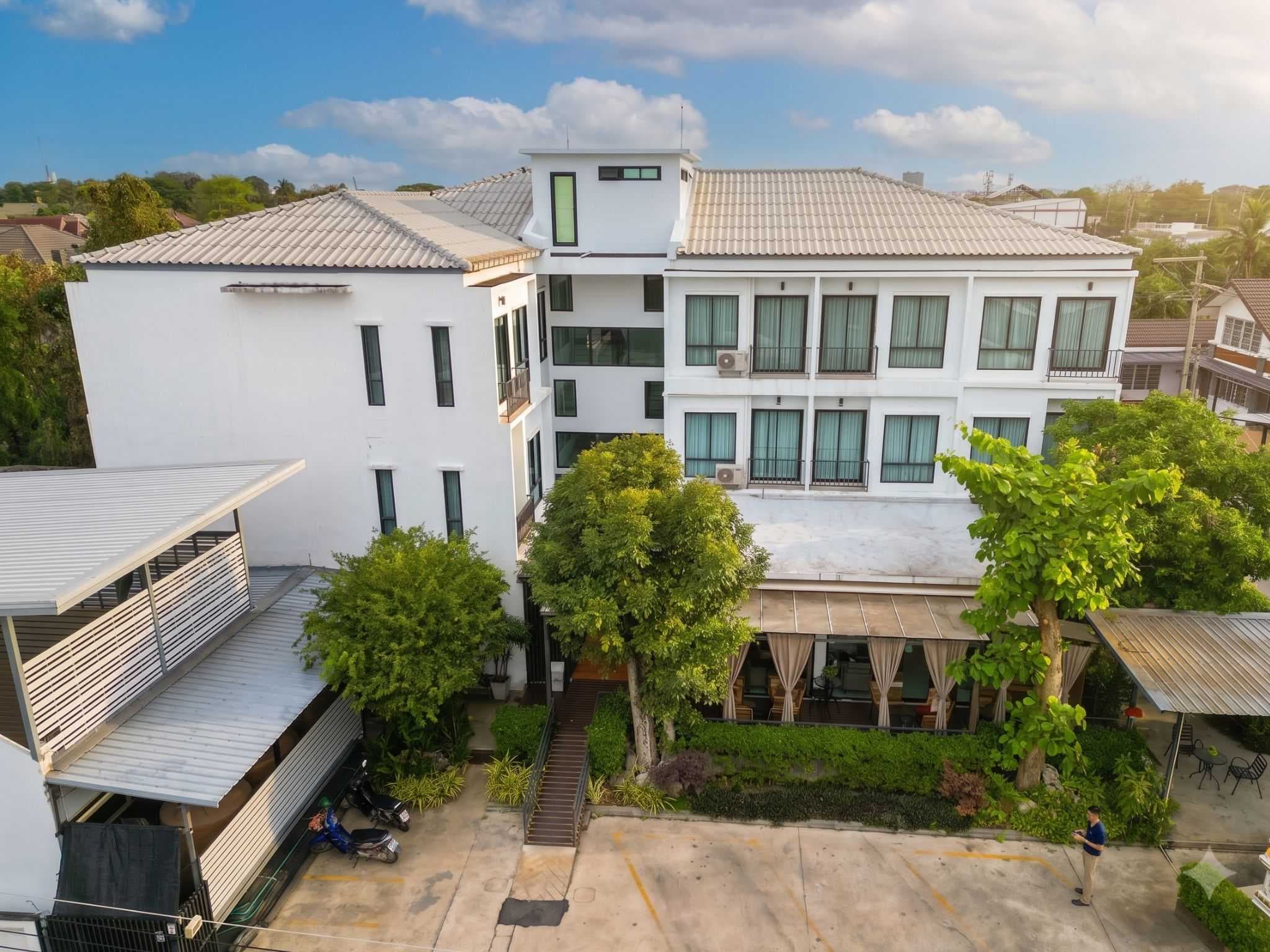 โรงแรม36ห้อง สภาพใหม่มาก ใจกลางพิษณุโลก ใกล้วัดจันทร์ตะวันตก และถนนคนเดิน