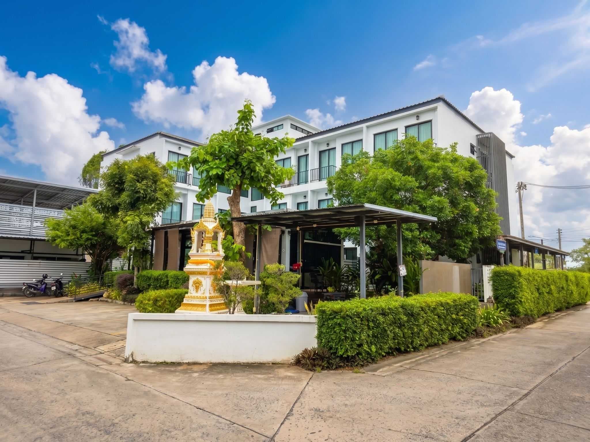 โรงแรม36ห้อง สภาพใหม่มาก ใจกลางพิษณุโลก ใกล้วัดจันทร์ตะวันตก และถนนคนเดิน