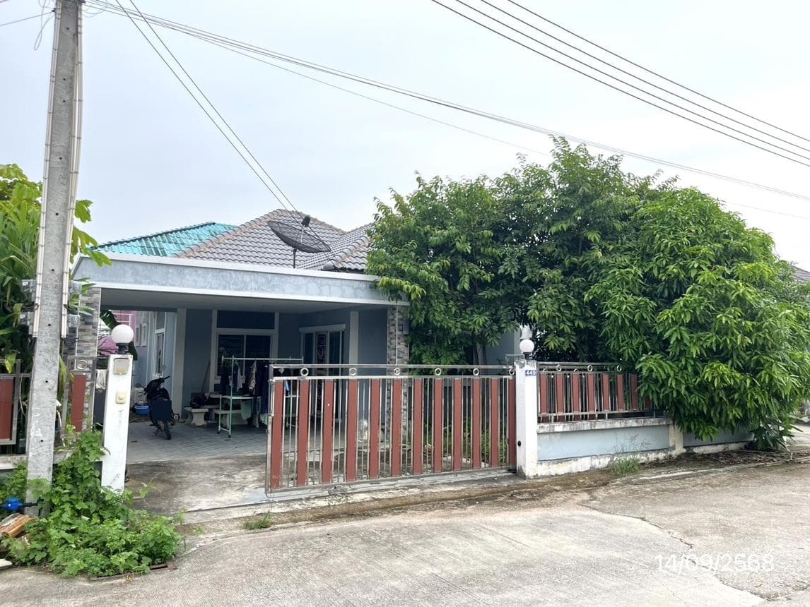 บ้านเดี่ยว อยู่เจริญ มาบยางพร ปลวกแดง ระยอง 2 ห้องนอน 2 ห้องน้ำ บนเนื้อที่ 50 ตร.ว. ทำเลใกล้นิคมอุตสาหกรรม