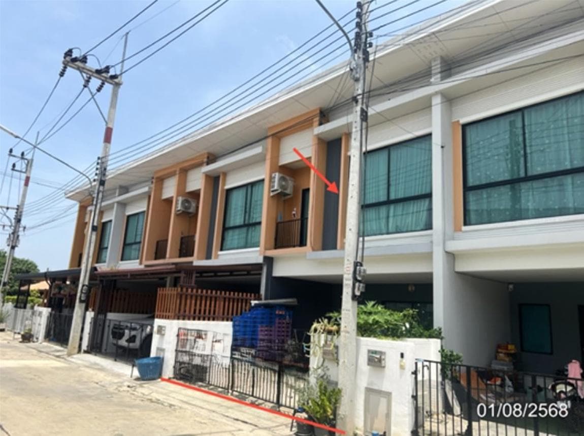 ทาวน์เฮ้าส์ มายกรีน แอด บางพระ เมืองฉะเชิงเทรา 2 ห้องนอน 3 ห้องน้ำ พื้นที่ 102.6 ตร.ม. ทำเลดีใกล้แหล่งชุมชน เดินทางสะดวก ราคาคุ้มค่าเพียง 1.8 ล้าน