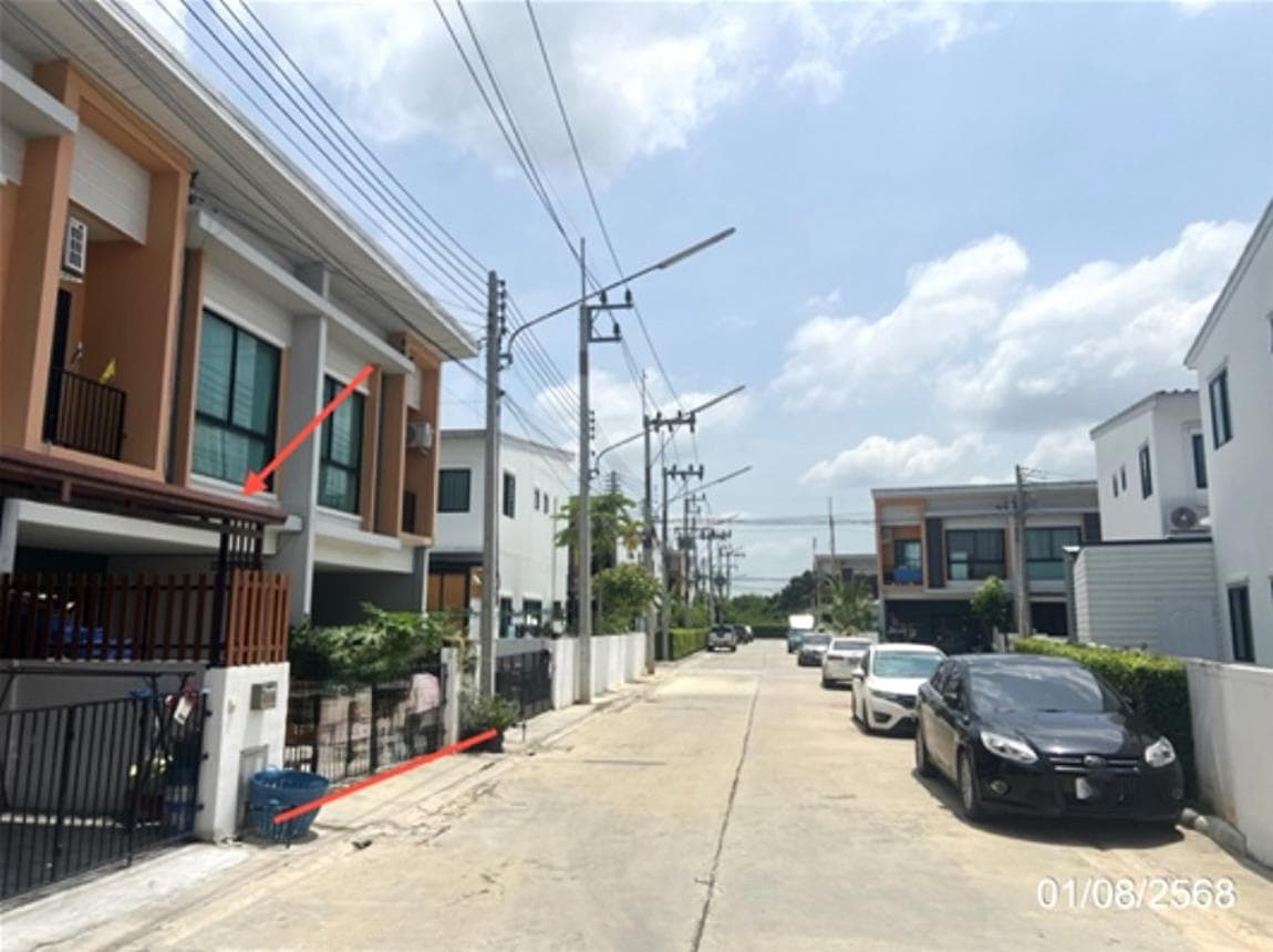 ทาวน์เฮ้าส์ มายกรีน แอด บางพระ เมืองฉะเชิงเทรา 2 ห้องนอน 3 ห้องน้ำ พื้นที่ 102.6 ตร.ม. ทำเลดีใกล้แหล่งชุมชน เดินทางสะดวก ราคาคุ้มค่าเพียง 1.8 ล้าน