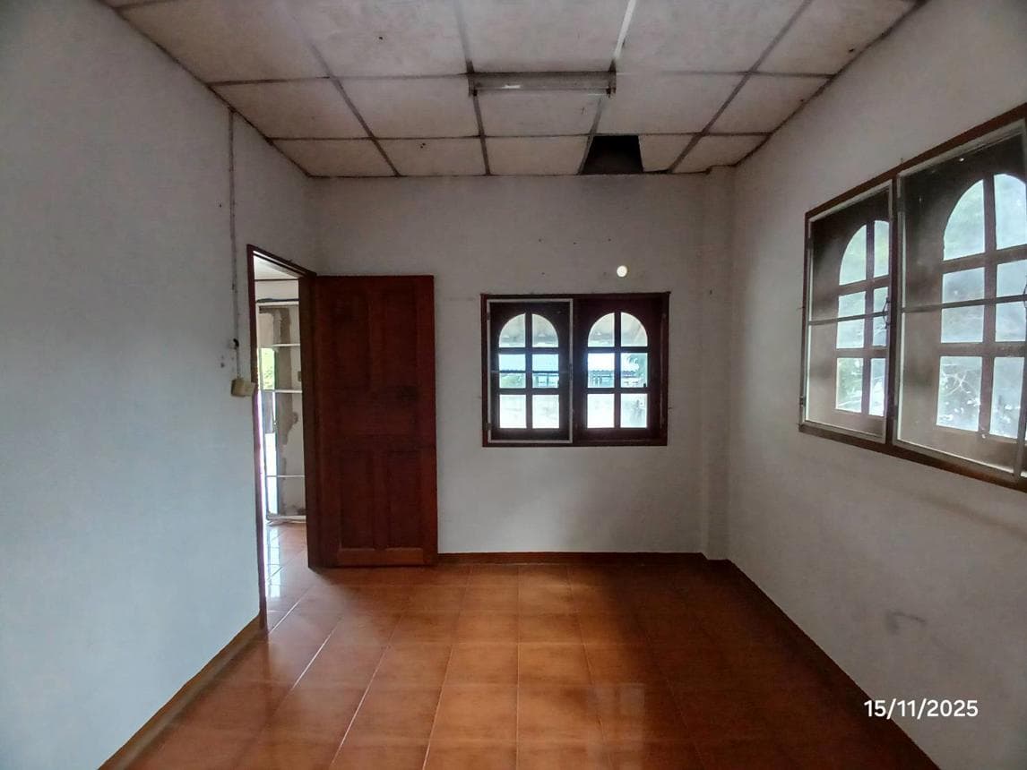บ้านเดี่ยว ปงแสนทอง เมืองลำปาง 2 ห้องนอน 4 ห้องน้ำ พื้นที่กว้าง 224.5 ตร.ม. บนเนื้อที่ดิน 94 ตร.ว. ทำเลสงบราคา 2.79 ล้านบาท