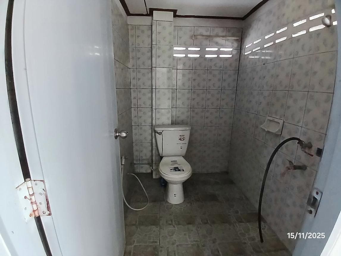 บ้านเดี่ยว ปงแสนทอง เมืองลำปาง 2 ห้องนอน 4 ห้องน้ำ พื้นที่กว้าง 224.5 ตร.ม. บนเนื้อที่ดิน 94 ตร.ว. ทำเลสงบราคา 2.79 ล้านบาท