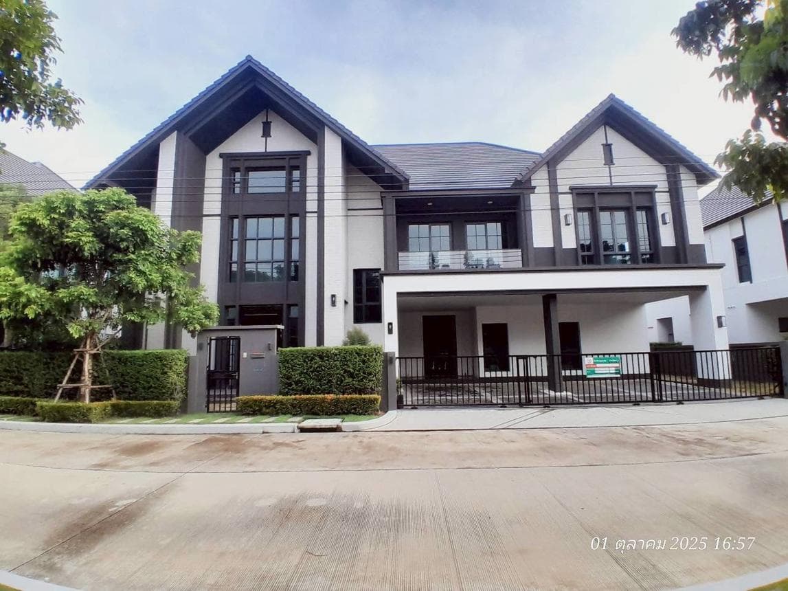 บ้านเดี่ยว เดอะซิตี้ รามอินทรา - วงแหวน 2 สามวาตะวันตก คลองสามวา กรุงเทพฯ 7 ห้องนอน 7 ห้องน้ำ พื้นที่ใช้สอยระดับคฤหาสน์ 580 ตร.ม. ทำเลศักยภาพติดวงแหวนรอบนอก ราคาพิเศษ 27.5 ล้าน