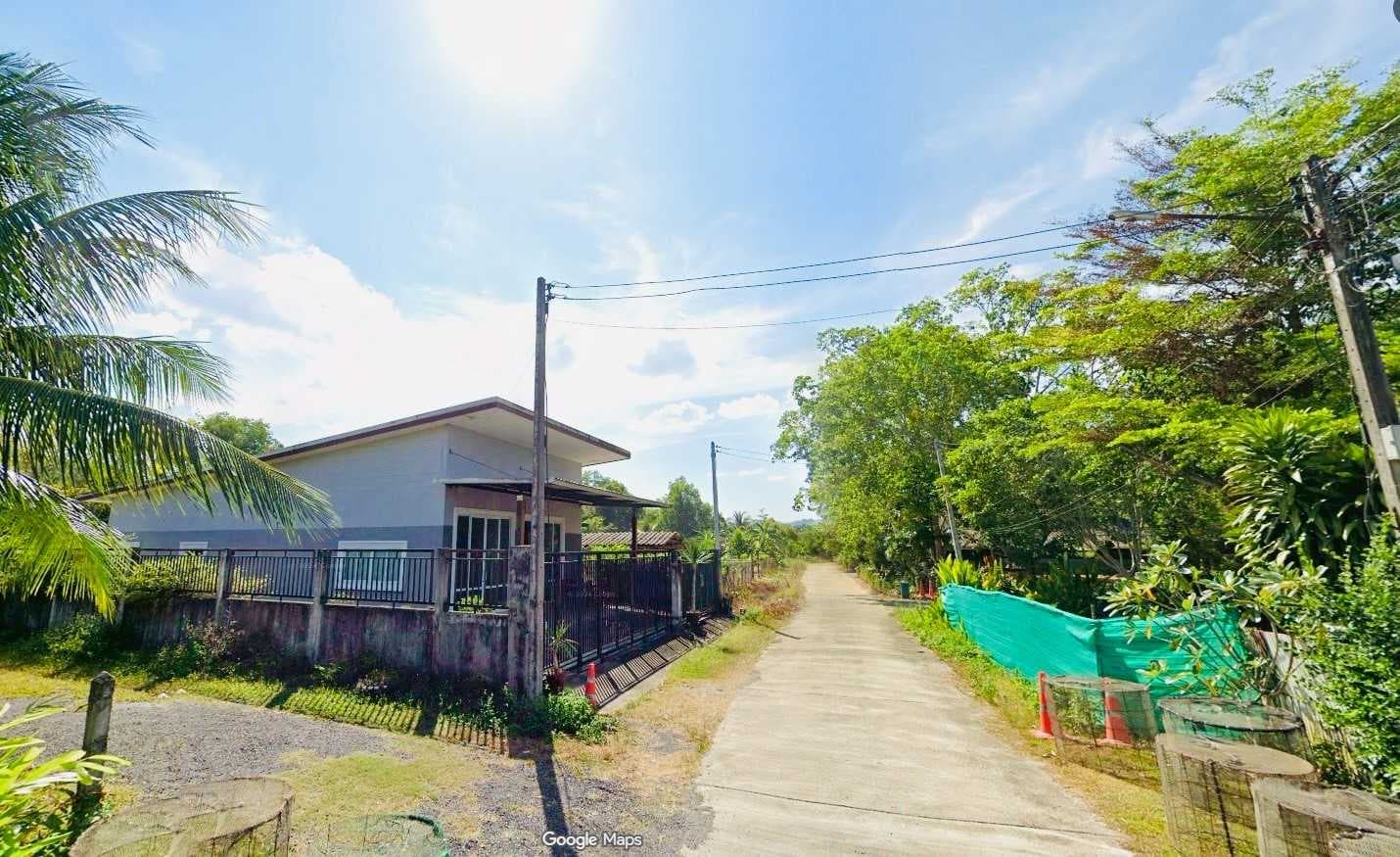 บ้านเดี่ยวทำเลเมืองสตูล ฟังก์ชันครบ อยู่สบาย พร้อมเฟอร์นิเจอร์ทั้งหลัง บ้านสวย ทำเลดี ของแถมครบ โอกาสแบบนี้ไม่ควรพลาด! PKT-OT-HOU-07