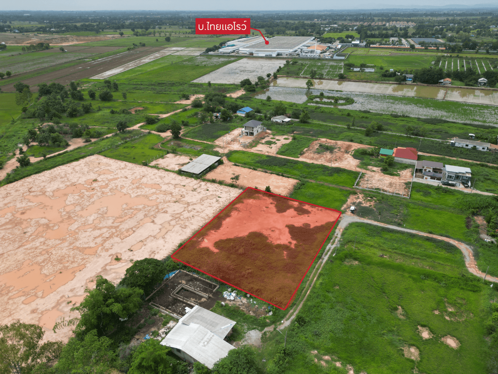 ที่ดินแปลงสวย 1 ไร่ครึ่ง ในชุมชนสระโคล่ เหมาะสร้างบ้านหลังใหญ่