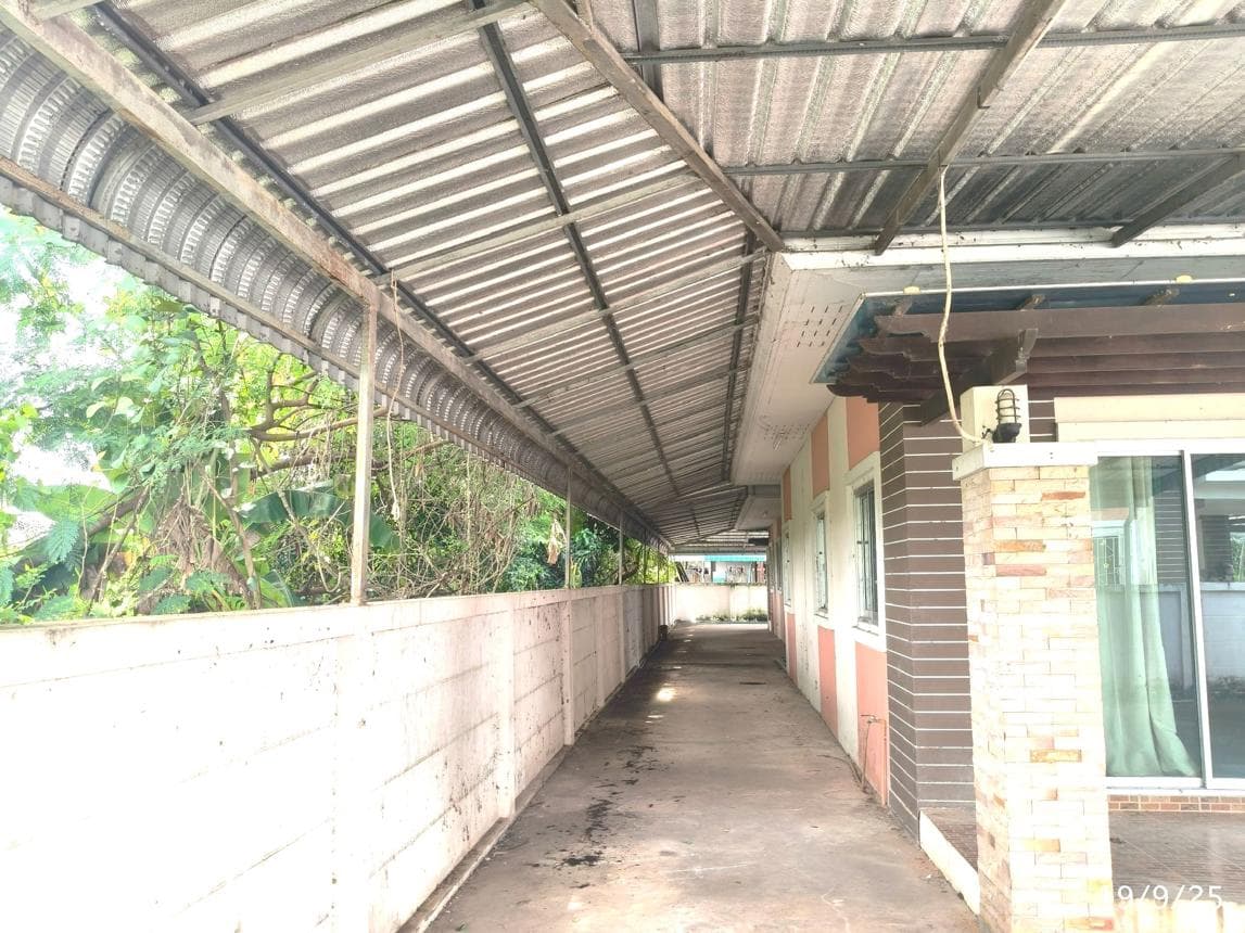 ขายบ้านเดี่ยว บ้านธันยพร 2 ท่าสว่าง เมืองสุรินทร์ 2 ห้องนอน 2 ห้องน้ำ พื้นที่ 191 ตร.ม. บนเนื้อที่ 71 ตร.ว. ทำเลสงบเป็นส่วนตัวนั่นเอง