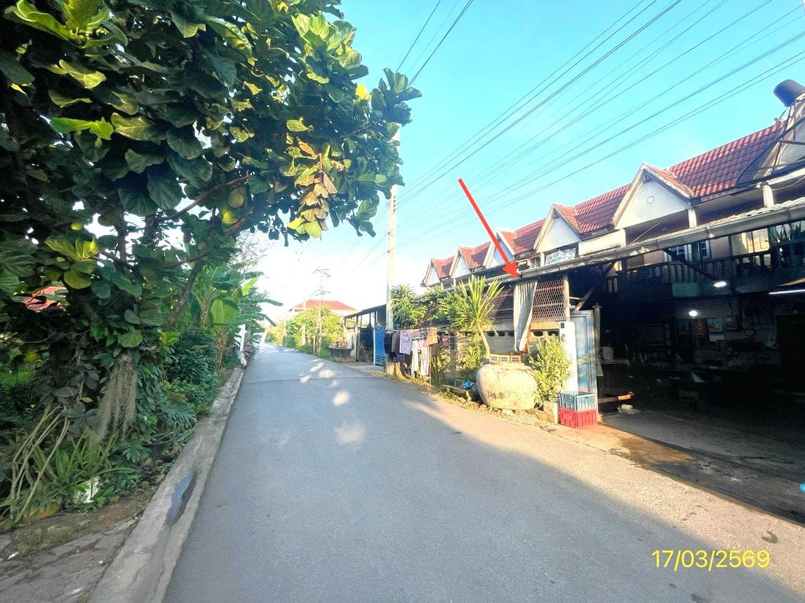 ขายทาวน์เฮ้าส์ บ้านแพ้ว สมุทรสาคร ทำเลหลักสาม เนื้อที่ 56 ตร.ว. พื้นที่ใช้สอย 292 ตร.ม. 4 ห้องนอน 4 ห้องน้ำ สภาพดี พร้อมอยู่