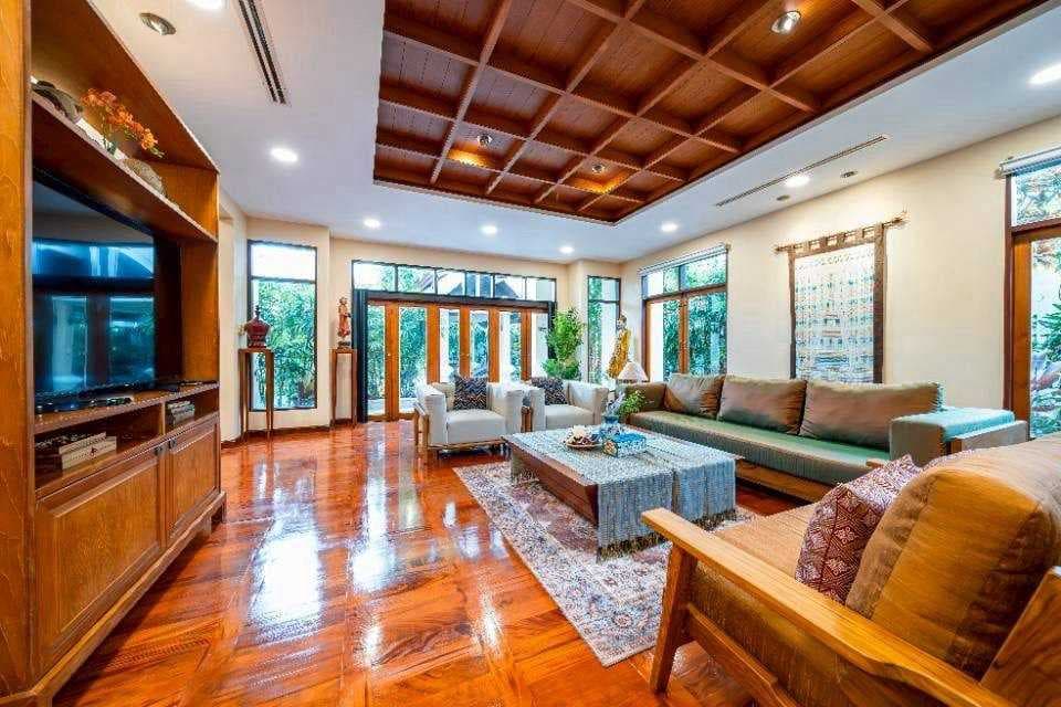 For sale Luxury Thai-Style Pool Villa in Jomtien, Pattaya Special Price: THB 24.9 Million