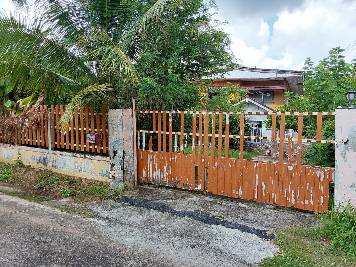 ที่ดินพร้อมสิ่งปลูกสร้าง เมืองกาฬสินธุ์ กาฬสินธุ์