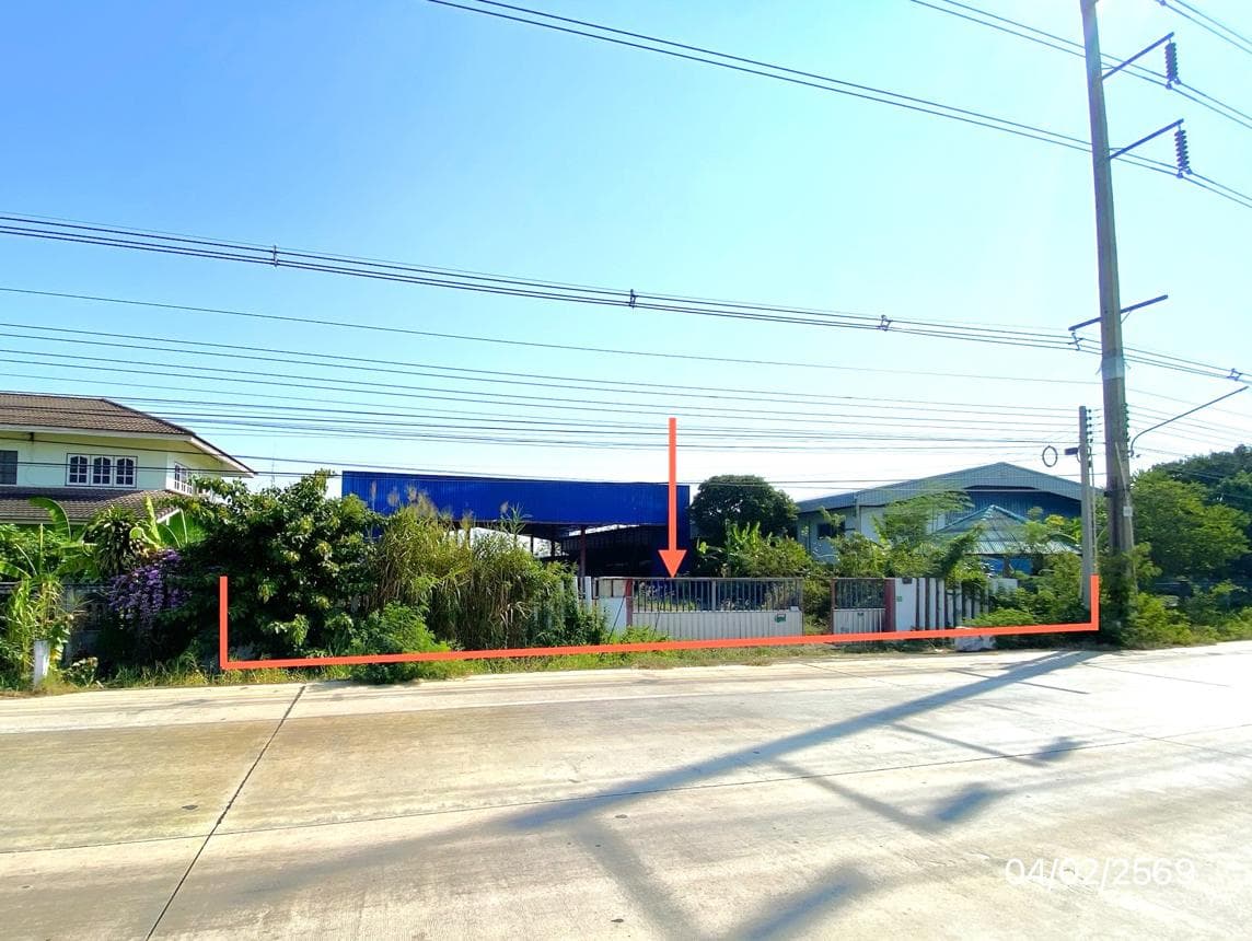 อาคารสำนักงาน โคกเพลาะ พนัสนิคม ชลบุรี พื้นที่ 61.1 ตร.ว. พื้นที่ใช้สอย 750 ตร.ม. 1 ห้องนอน 4 ห้องน้ำ