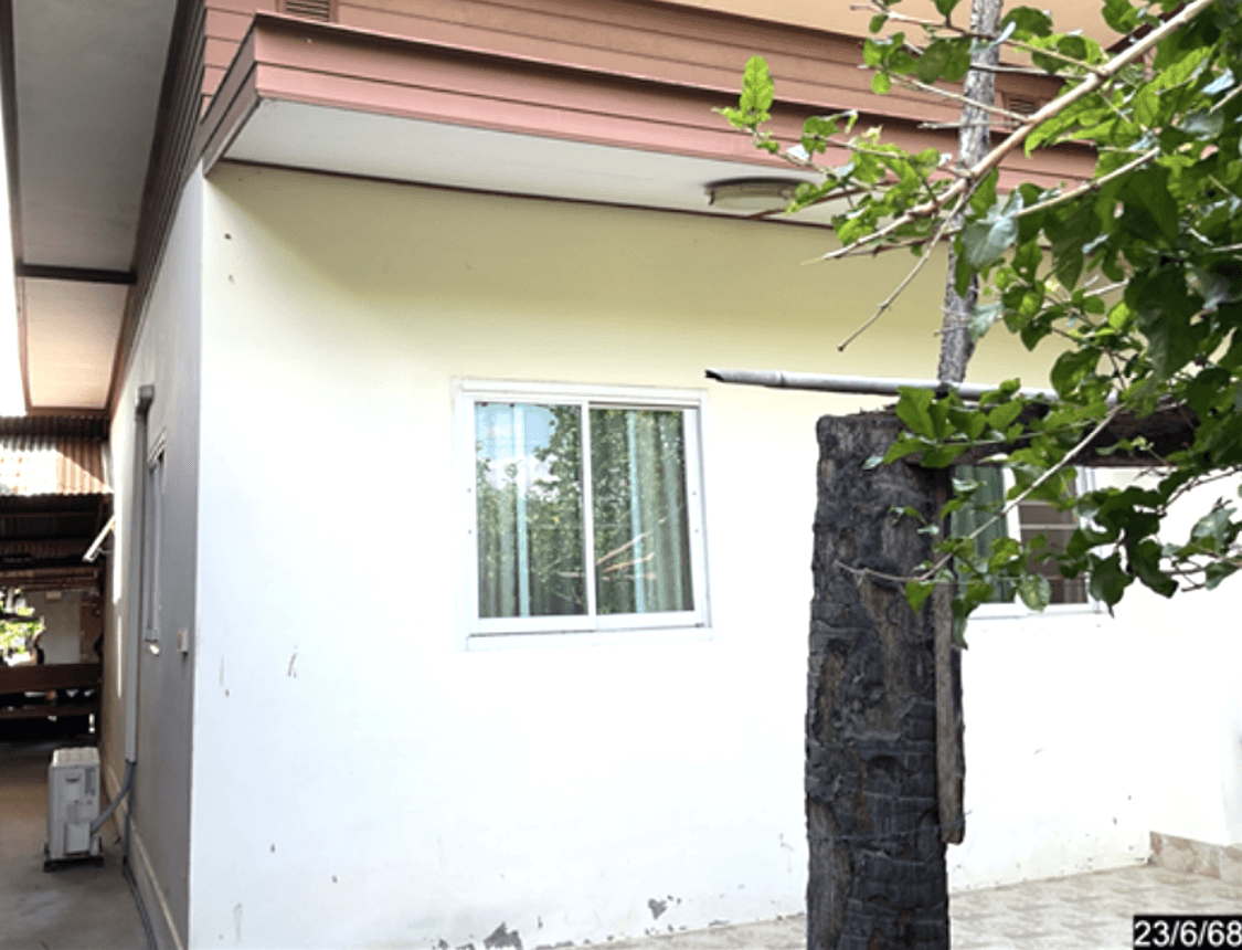 ขายบ้านเดี่ยวชั้นเดียว พื้นที่ 48 ตร.ว. อ.พิมาย จ.นครราชสีมา 2 ห้องนอน 1 ห้องน้ำ ทำเลดี เดินทางสะดวก ราคาล้านต้นๆ