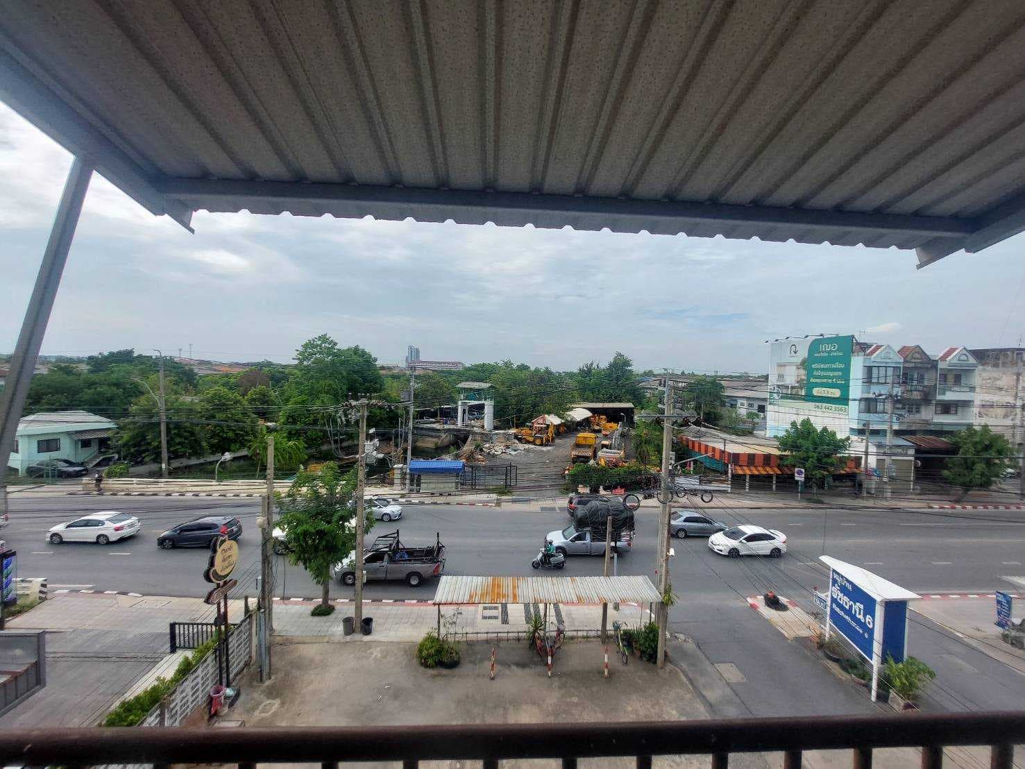 ขายอาคารพาณิชย์ 4.5 ชั้น หน้าโครงการรัชธานี 6 ติดถนนสายไหม ใกล้สถานีรถไฟฟ้าคูคต