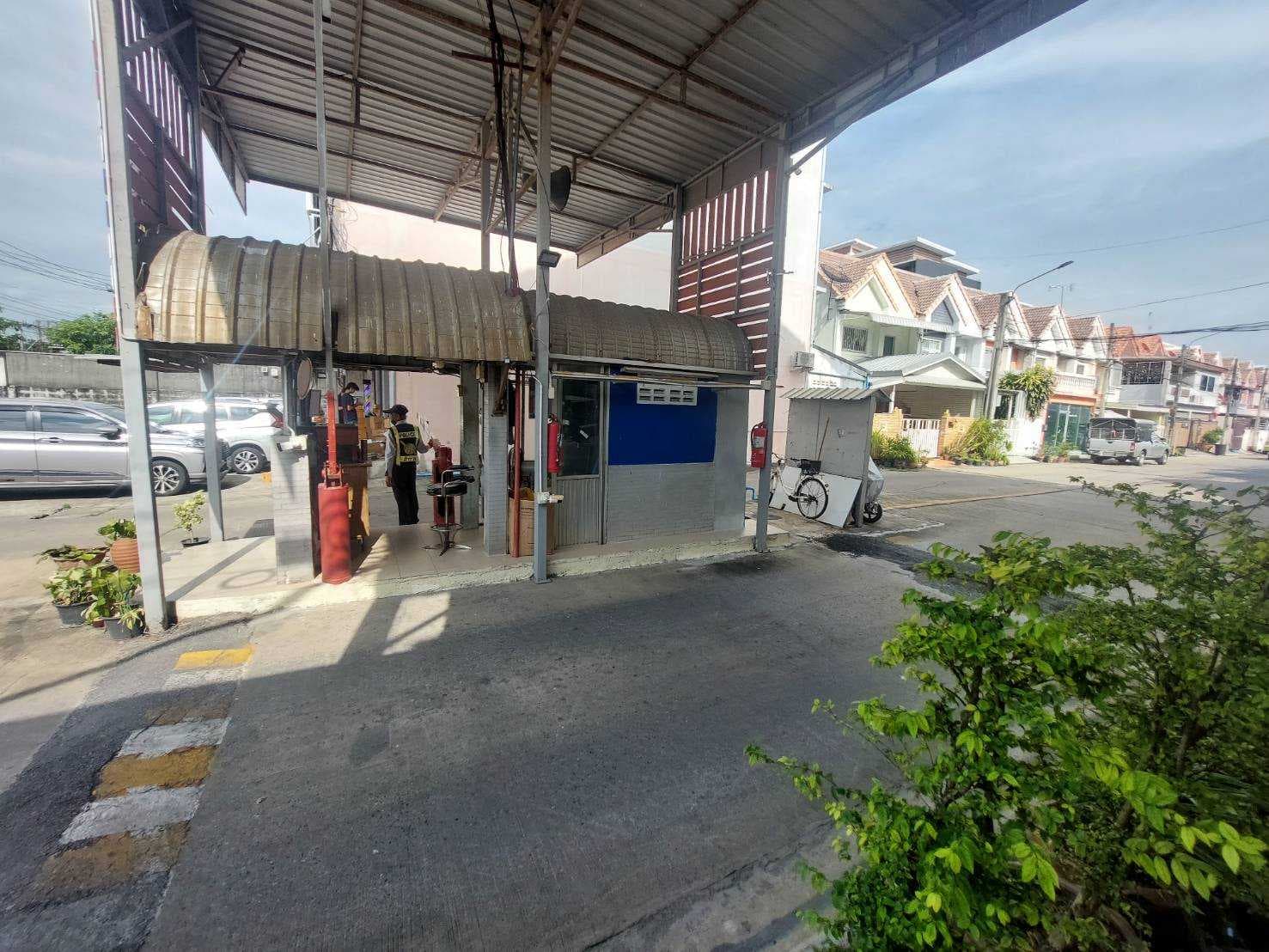 ขายอาคารพาณิชย์ 4.5 ชั้น หน้าโครงการรัชธานี 6 ติดถนนสายไหม ใกล้สถานีรถไฟฟ้าคูคต