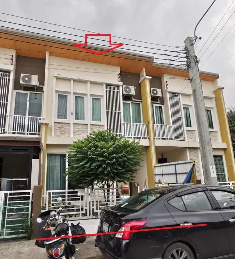 ทาวน์เฮ้าส์ โกลเด้นทาวน์ เพชรเกษม หนองแขม