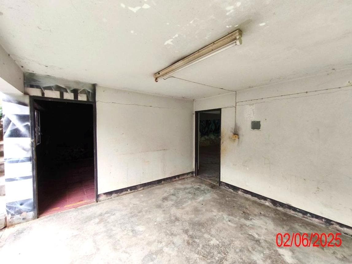 บ้านเดี่ยว บ้านเอื้อม เมืองลำปาง ลำปาง พื้นที่ 11 ตร.ว. พื้นที่ใช้สอย 351.75 ตร.ม. 16 ห้องนอน 4 ห้องน้ำ