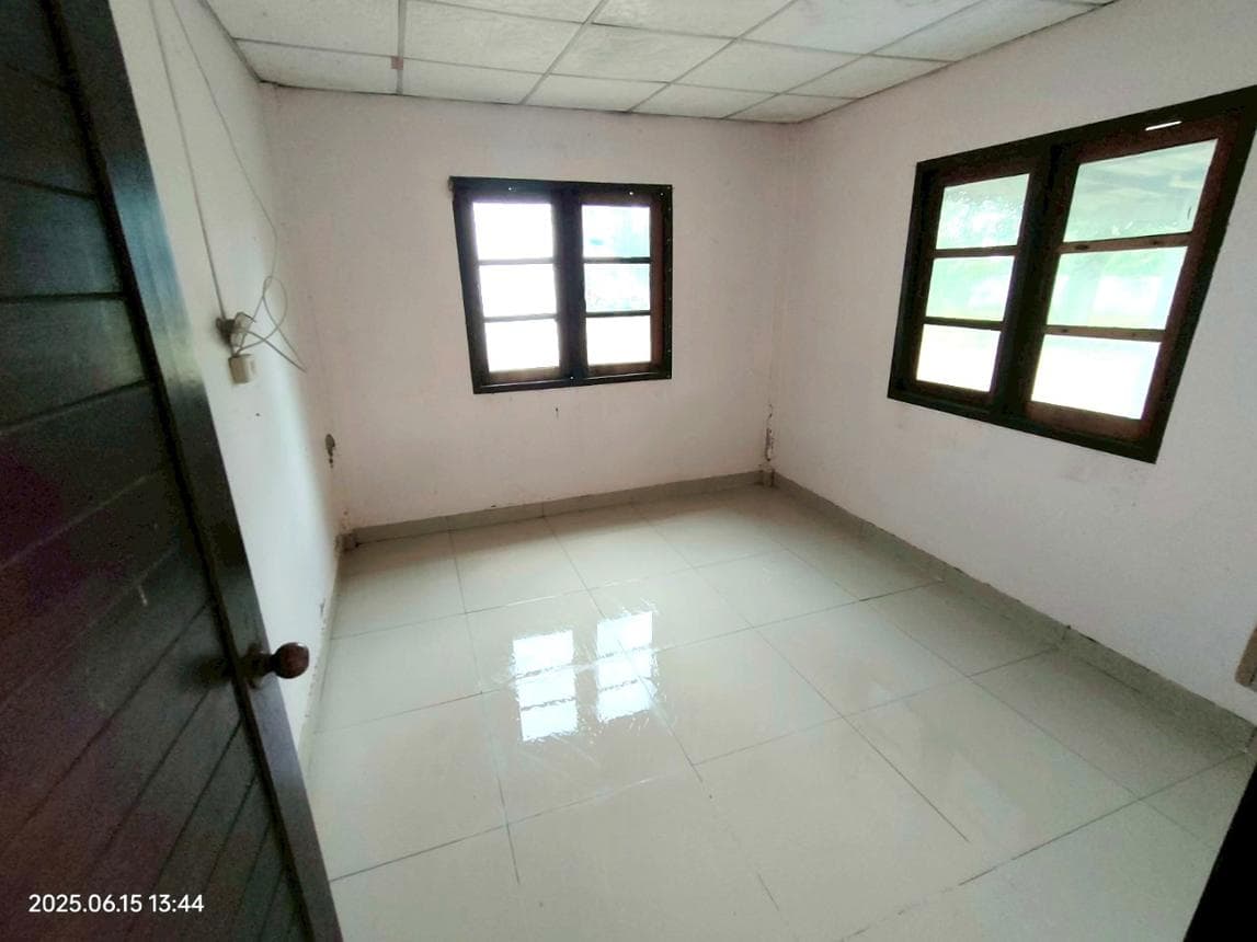 ขายโกดัง วังชมภู เมืองเพชรบูรณ์ พื้นที่ใช้สอย 518.5 ตร.ม. บนเนื้อที่ 4 ไร่ ทำเลศักยภาพติดถนนใหญ่เหมาะแก่การลงทุนธุรกิจนั่นเอง