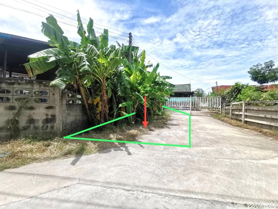 บ้านเดี่ยว จรเข้สามพัน อู่ทอง สุพรรณบุรี 4 ห้องนอน 1 ห้องน้ำ พื้นที่กว้างขวาง 240 ตร.ม. บนเนื้อที่ 34 ตร.ว. ทำเลสงบราคาล้านกลางๆ