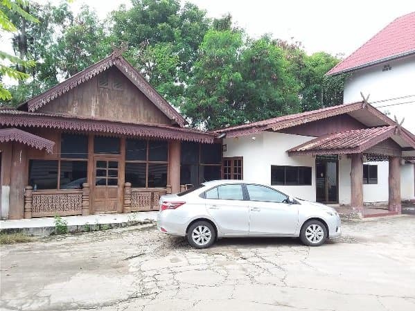 โกดัง ห้างฉัตร-ลำปาง