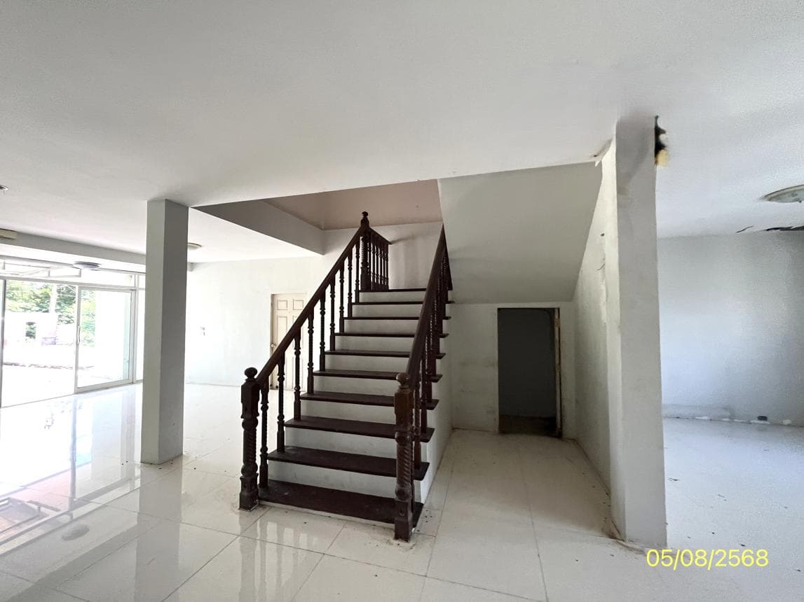 ขายบ้านเดี่ยว กฤษดานคร 25 ทรายกองดิน เขตมีนบุรี กรุงเทพมหานคร พื้นที่ 63 ตร.ว. พื้นที่ใช้สอย 485.5 ตร.ม. 4 ห้องนอน 4 ห้องน้ำ