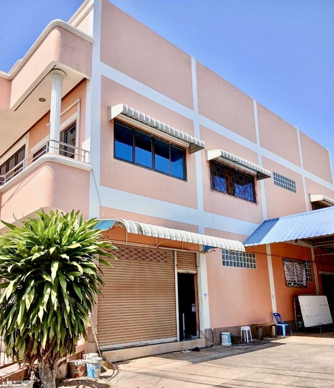 ขายบ้านเดี่ยวสร้างเอง ทำเลทอง บ้านท่าแร่ เมืองสกลนคร ติดถนนใหญ่สายสกลนคร–นครพนม | เหมาะอยู่อาศัย ค้าขาย และทำธุรกิจ