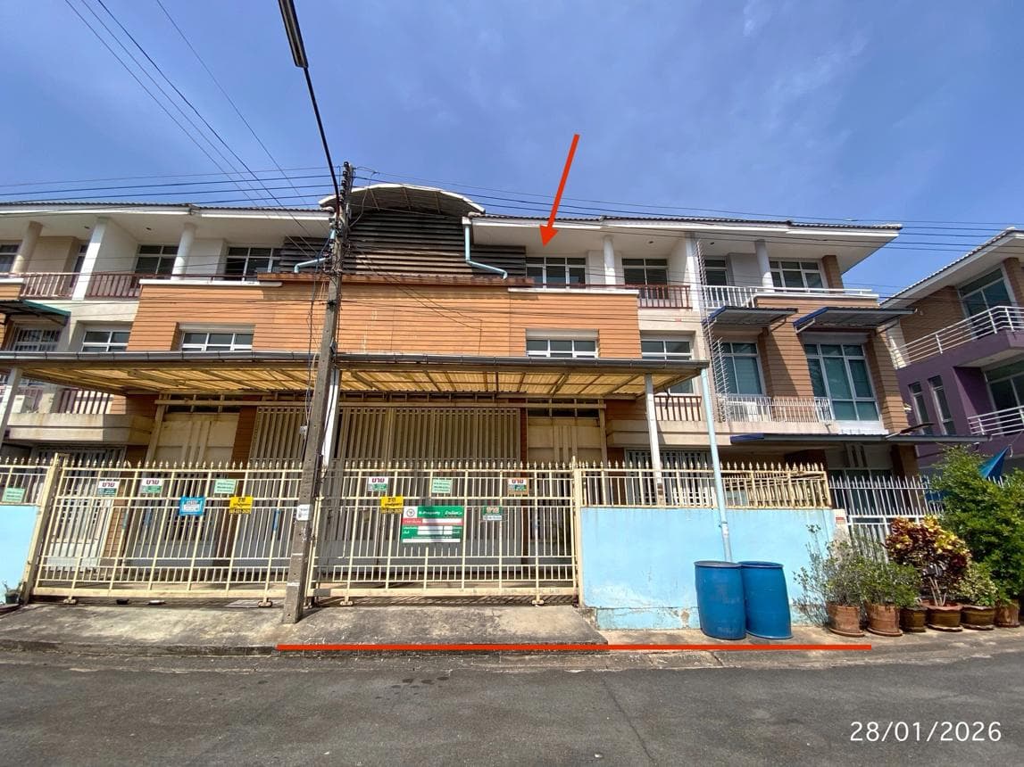 ทาวน์โฮมหลังใหญ่ 4 ห้องนอน ทำเลศักยภาพสามพราน นครปฐม พื้นที่ใช้สอยเทียบเท่าบ้านเดี่ยว