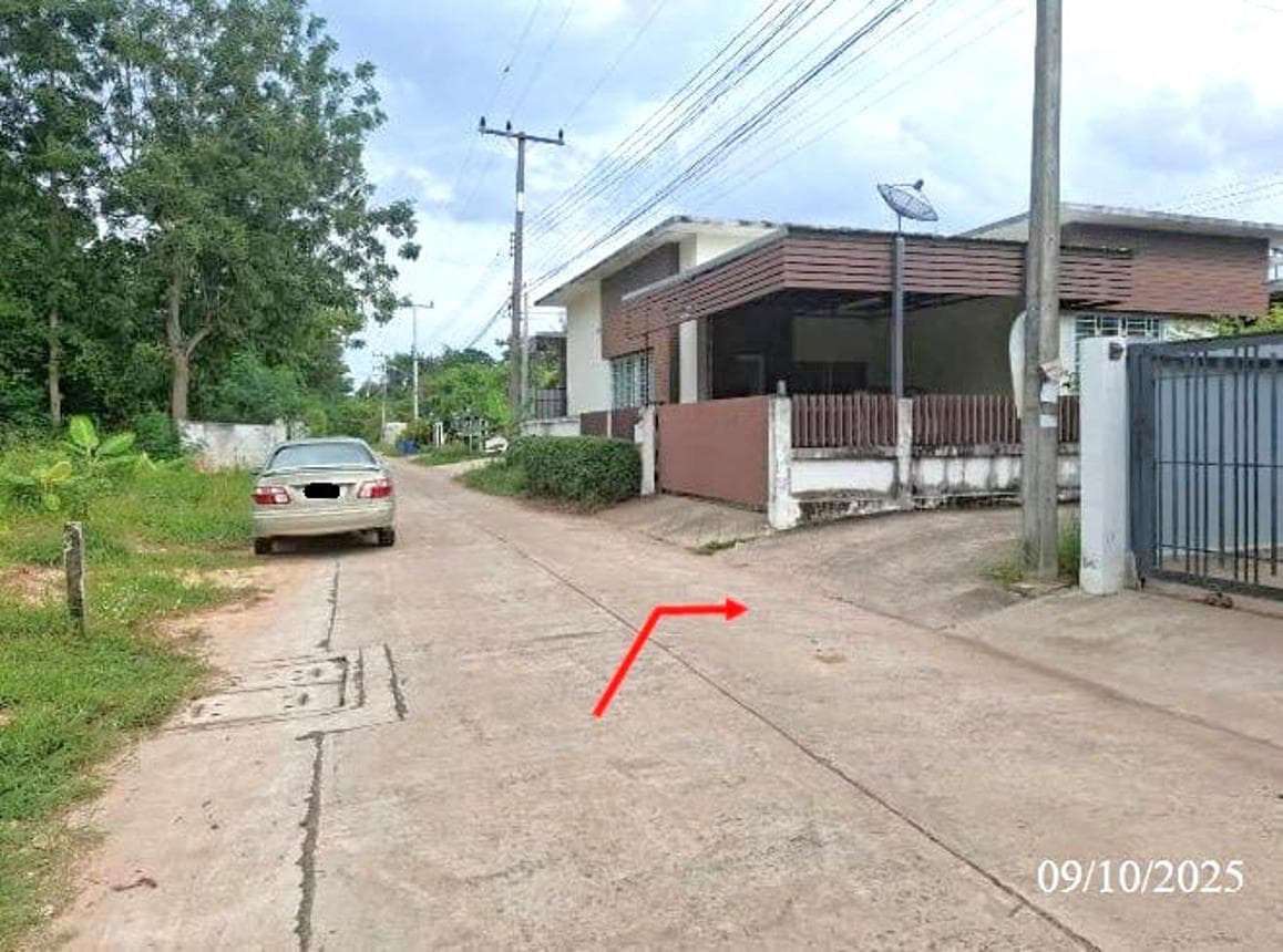 ขายบ้านเดี่ยว นอกเมือง เมืองสุรินทร์ สเปซกว้าง 131.75 ตร.ม. ทำเลสงบ เดินทางสะดวก ราคาไม่ถึง 2 ล้าน