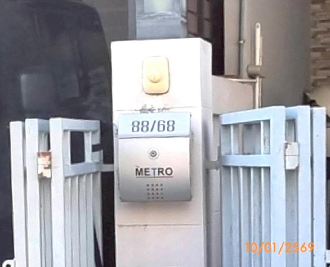 ขายทาวน์โฮม เดอะ เมทโทร พระราม 9-กรุงเทพกรีฑา (The Metro Rama 9-Krungthep Kreetha) สะพานสูง กรุงเทพฯ พื้นที่ใช้สอย 121.7 ตร.ม. 4 ห้องนอน ทำเลดี เดินทางสะดวก