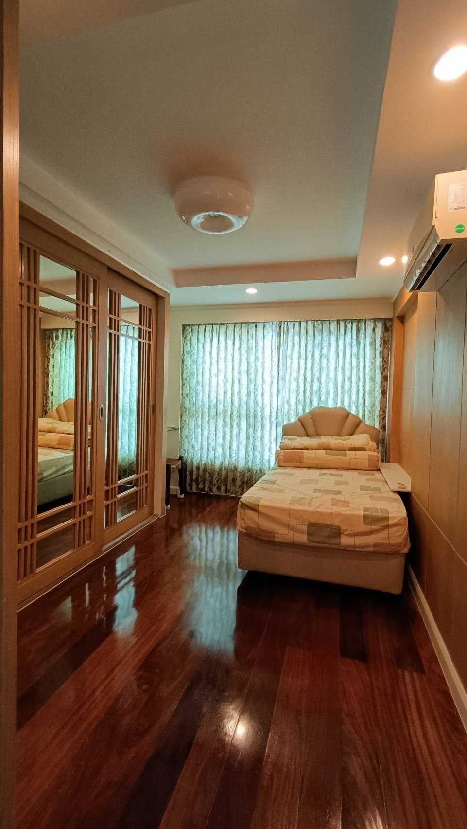 ขายคอนโด The Avenue Sukhumvit 61 - 102 ตรม. ชั้น 8**Fully Furnished** พร้อมอยู่