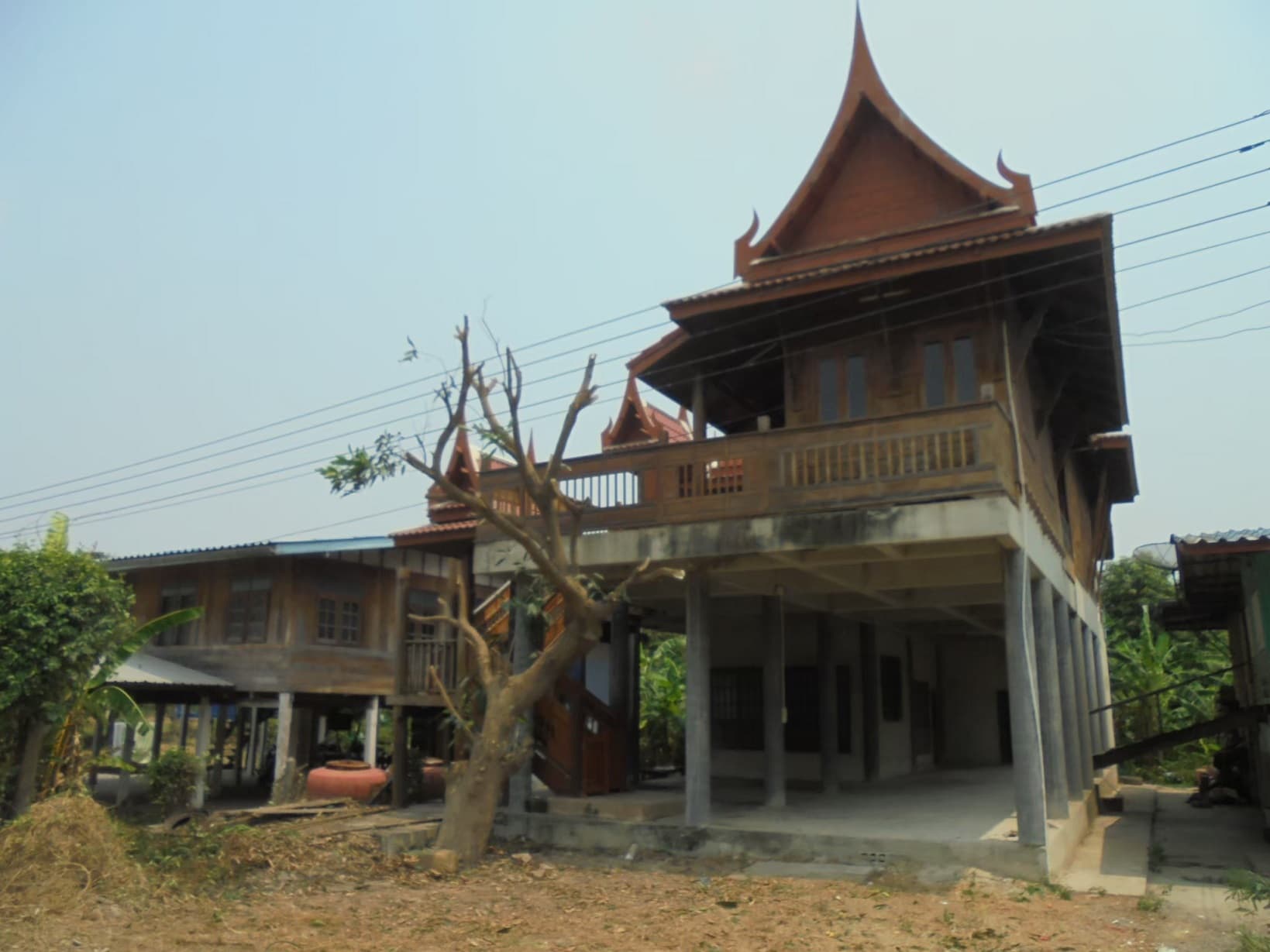 ที่ดินพร้อมสิ่งปลูกสร้าง เมืองอ่างทอง อ่างทอง