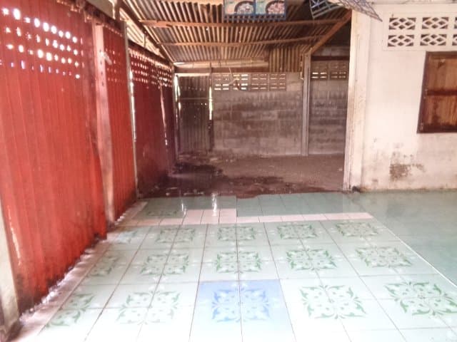 บ้านครึ่งตึกครึ่งไม้ โนนสะอาด-อุดรธานี