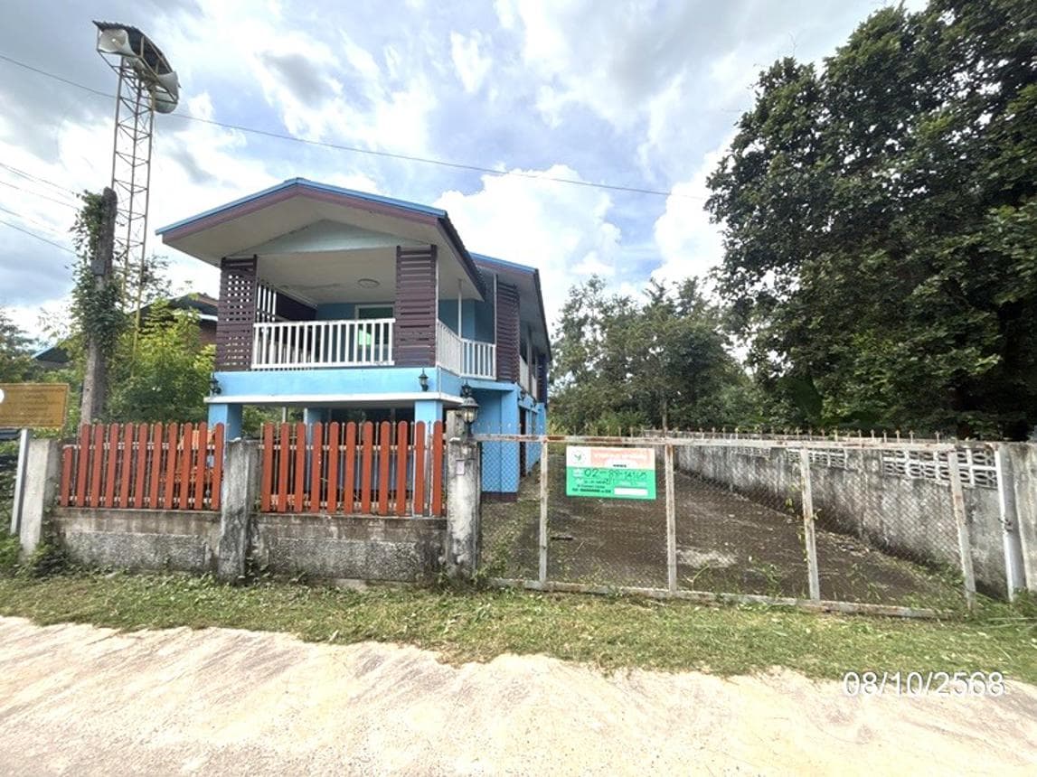 บ้านเดี่ยว ธาตุ วารินชำราบ อุบลราชธานี พื้นที่ 0.5 ตร.ว. พื้นที่ใช้สอย 141.5 ตร.ม. 3 ห้องนอน 2 ห้องน้ำ