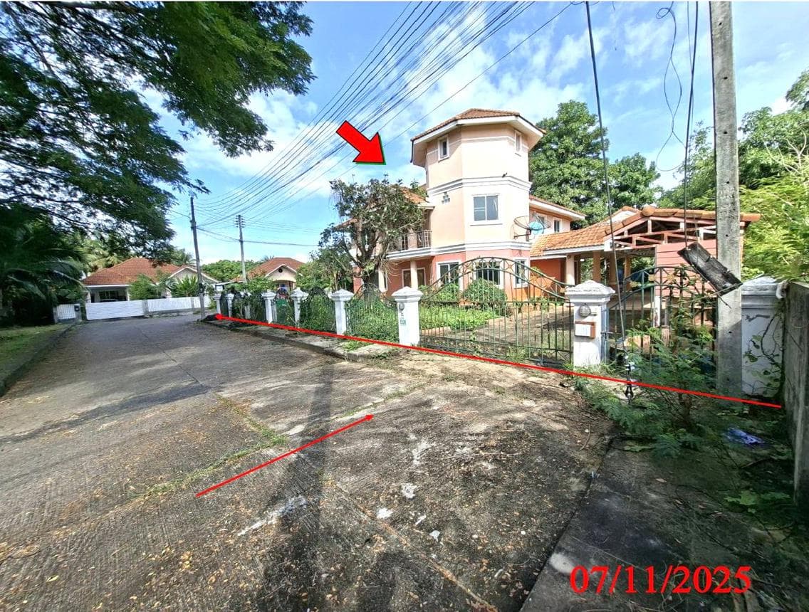 บ้านเดี่ยว เศรษฐีกาญจน์ หนองผึ้ง สารภี เชียงใหม่ พื้นที่ 88.3 ตร.ว. พื้นที่ใช้สอย 375.98 ตร.ม. 4 ห้องนอน 3 ห้องน้ำ