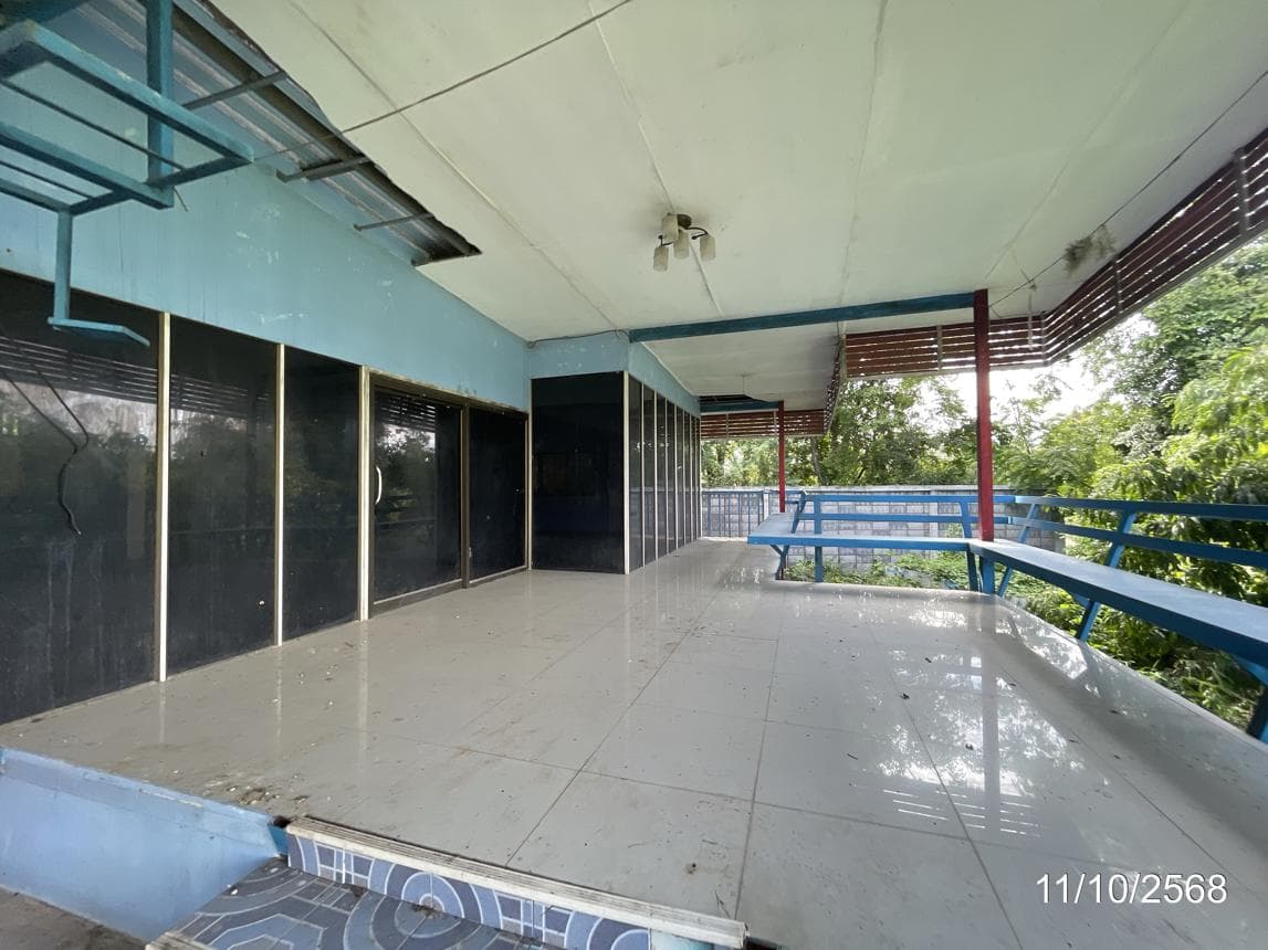 ขายโกดัง เมืองนครสวรรค์ ทำเลหนองกระโดน พื้นที่ใช้สอย 244 ตร.ม. บนที่ดิน 74.9 ตร.ว. เหมาะสำหรับคลังสินค้าและธุรกิจ