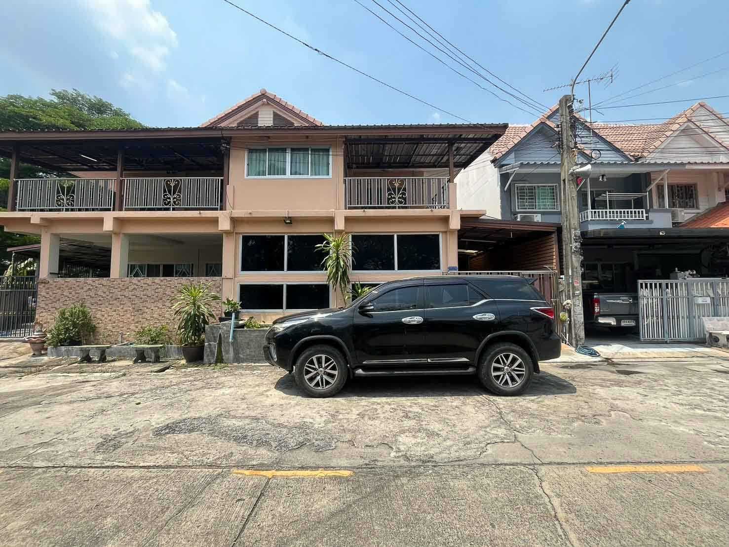 ขาย บ้านแฝด 2 ชั้น หมู่บ้านรัชธานี 6 ติดถนนสายไหม 35 ตรว