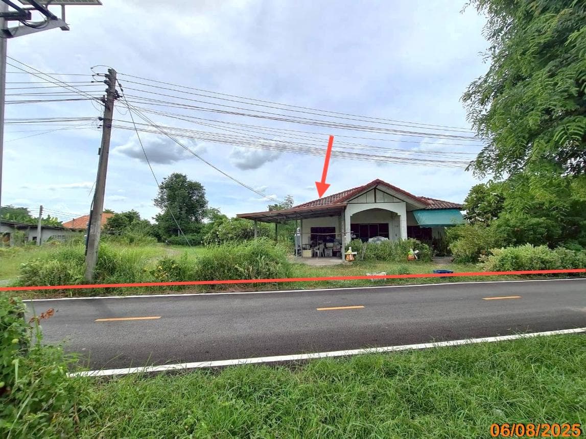 บ้านเดี่ยว โนนแดง นครราชสีมา 3 ห้องนอน 1 ห้องน้ำ พื้นที่กว้าง 182 ตร.ม. ทำเลใจกลางชุมชน ราคา 3.3 ล้านบาท