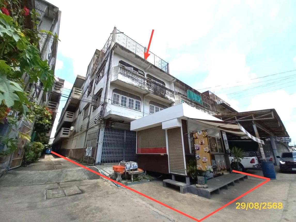 อาคารพาณิชย์ 4 ห้องนอน พื้นที่ 1808 ตร.ม. ทำเลศักยภาพ หนองแขม กรุงเทพมหานคร