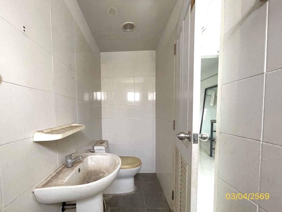 อาคารพาณิชย์ 2 ห้องนอน ทิวลิป สแควร์ พื้นที่ 188 ตร.ม. ทำเลศักยภาพ อ้อมน้อย กระทุ่มแบน สมุทรสาคร