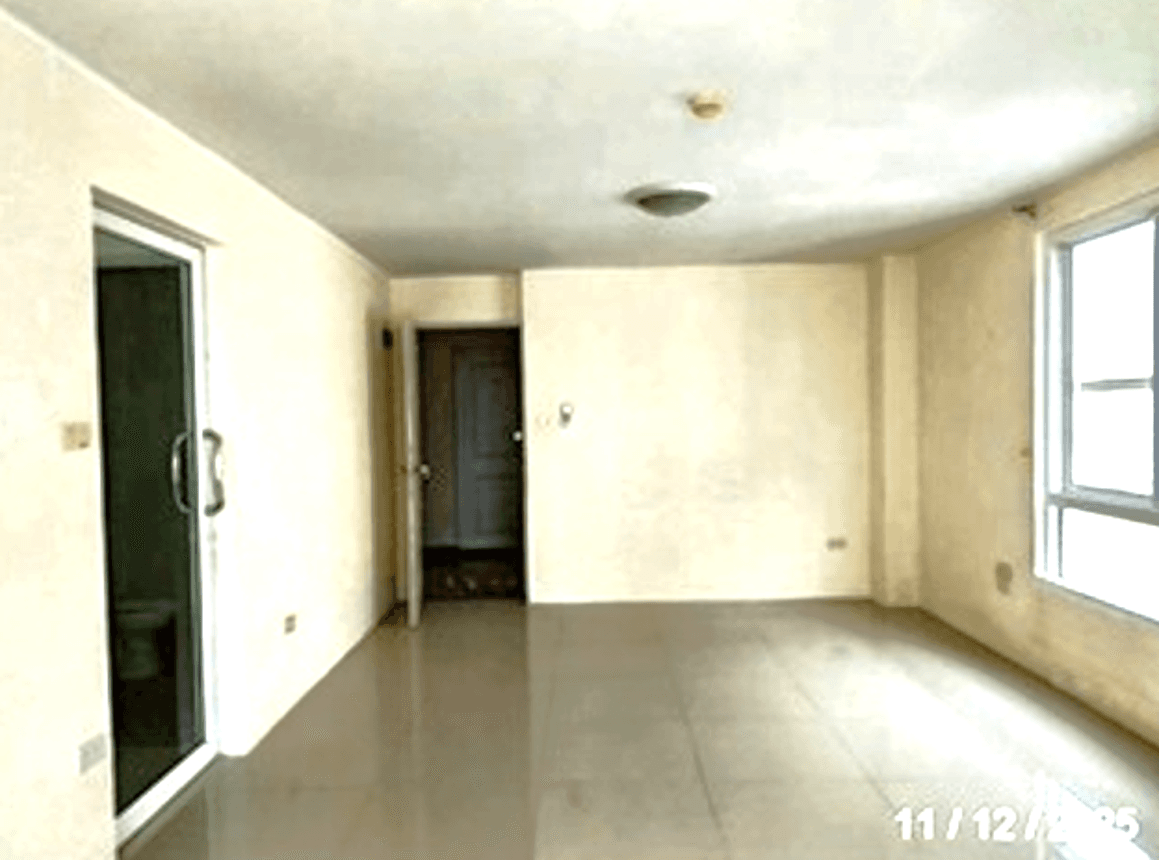 ขายคอนโด ภัทรคอนโดทาวน์ (Phatra Condo Town) อมตะนคร ชลบุรี 1 ห้องนอน 1 ห้องน้ำ 33.05 ตร.ม. ทำเลดีใกล้แหล่งงาน เดินทางสะดวก