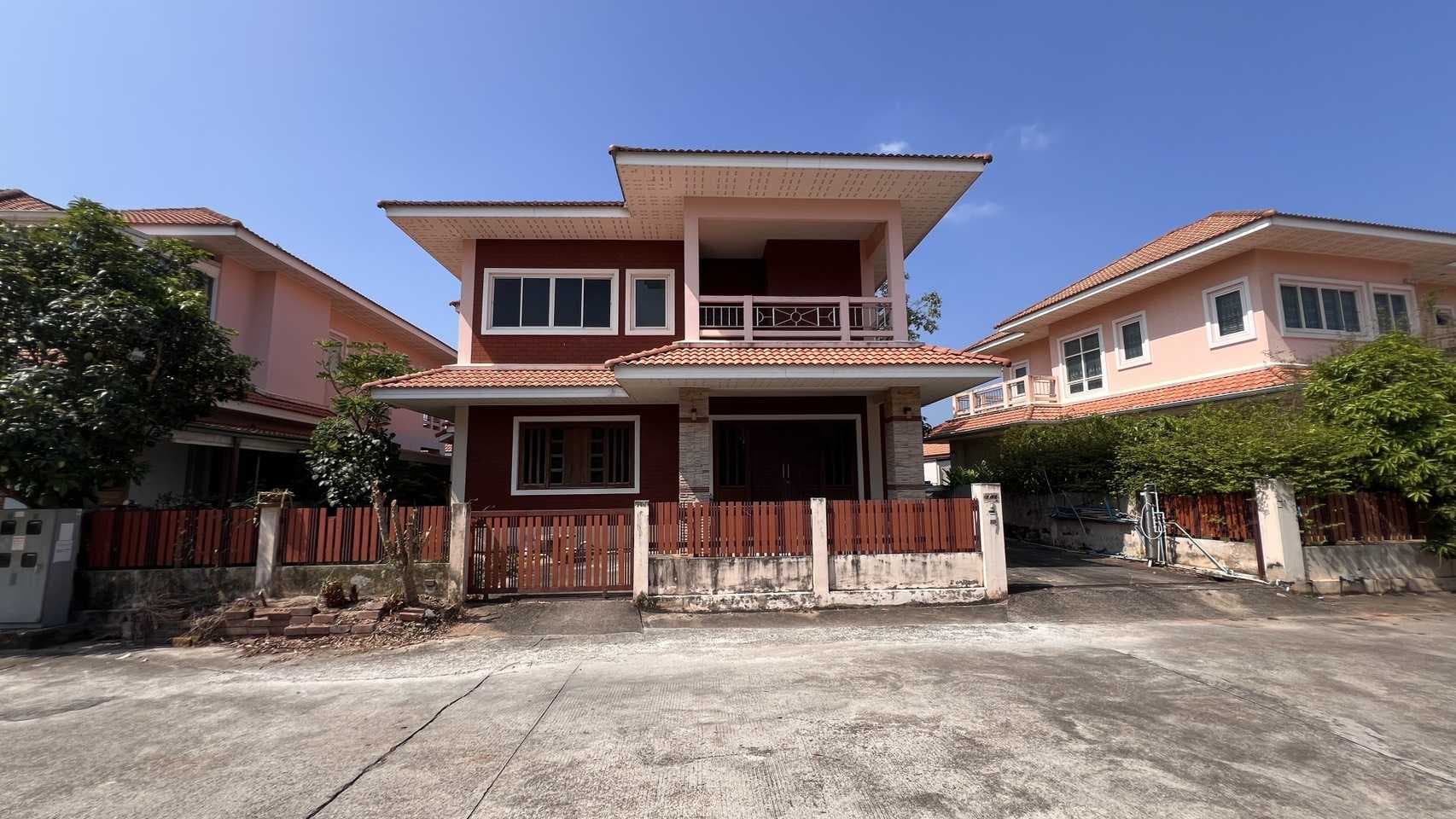 บ้านเดี่ยวหมู่บ้านศุขเจริญ แกรนด์ คาแนล (หลังBig-c)